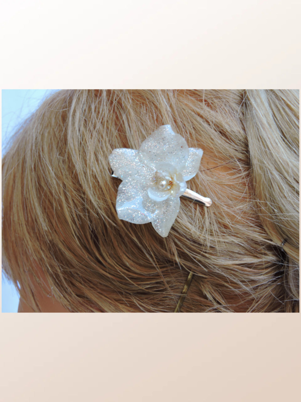 Pinzas del pelo con flor natural resinada