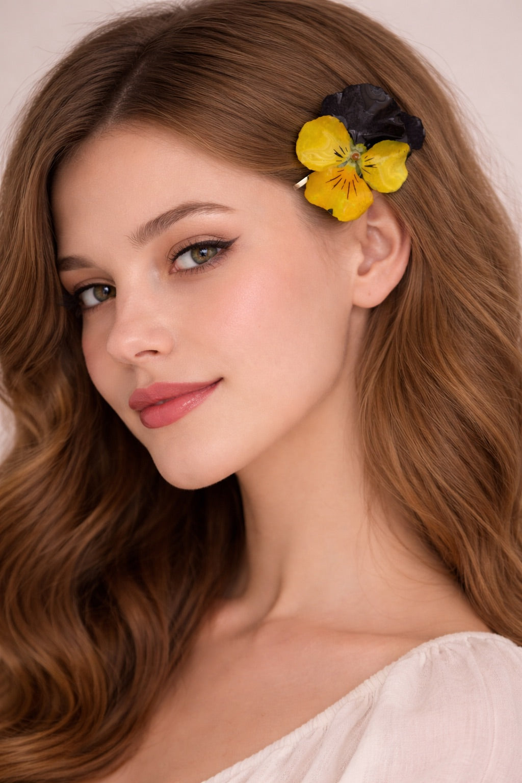 Horquilla Pelo Con Flor Natural (Pensamiento) Amarillo Y Morado