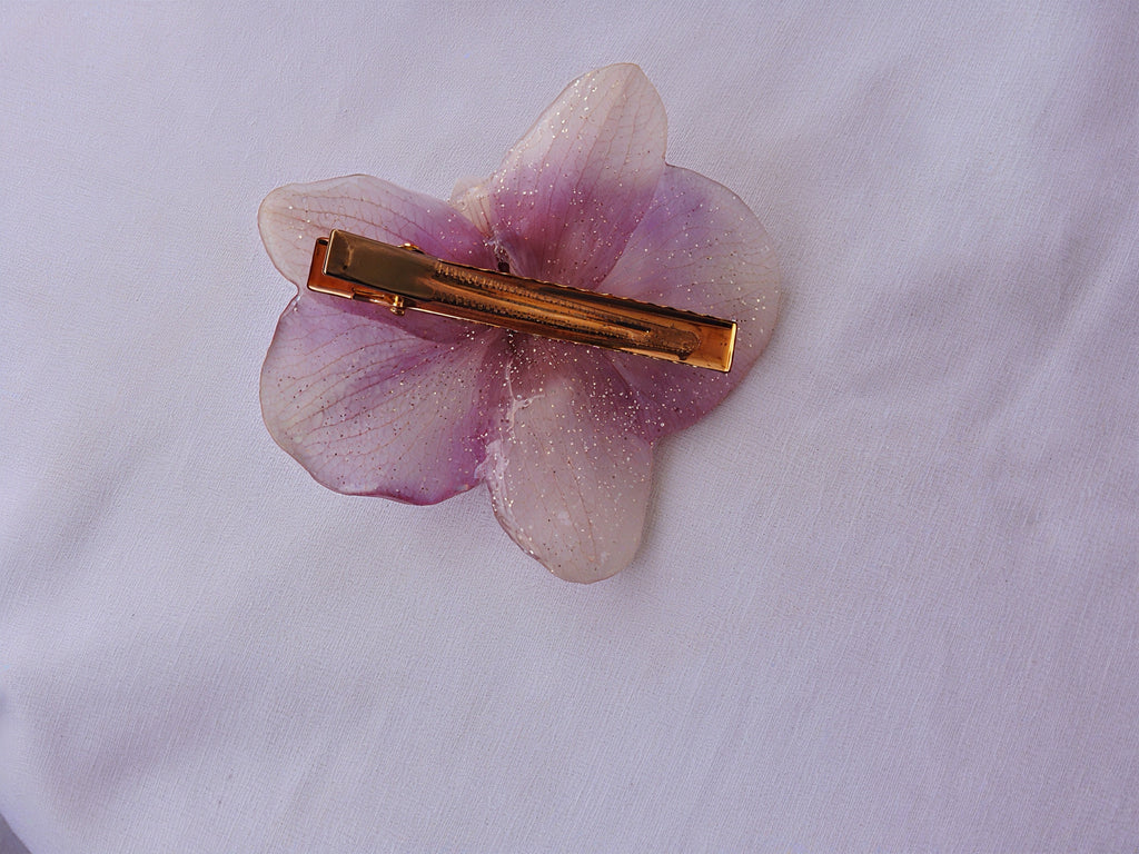Pinza De Pelo Con Orquídea Natural Resinada En Tonos Malva Y Perla