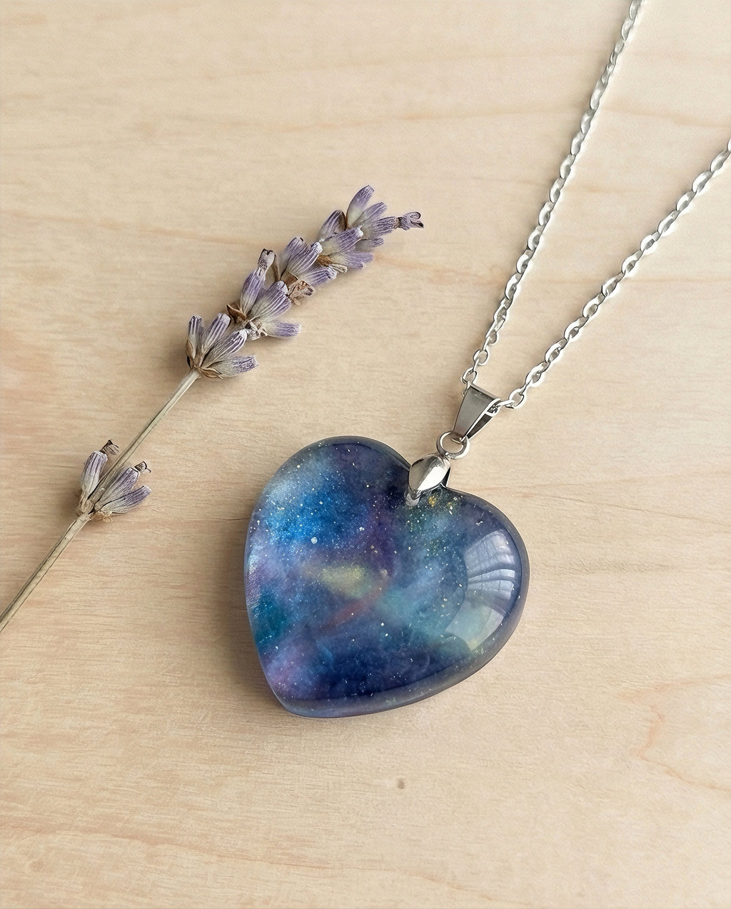 Colgante Corazon Galaxia En Resina