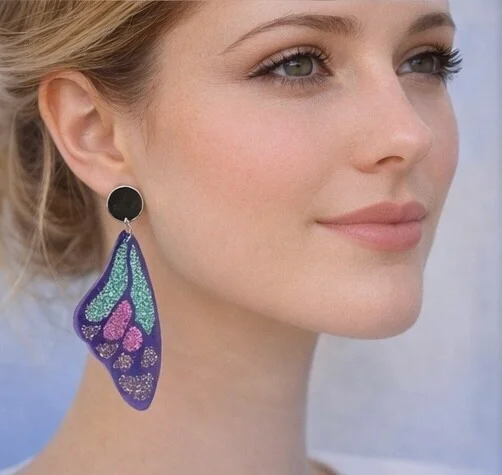 Pendientes de resina "Ala de Mariposa Púrpura"