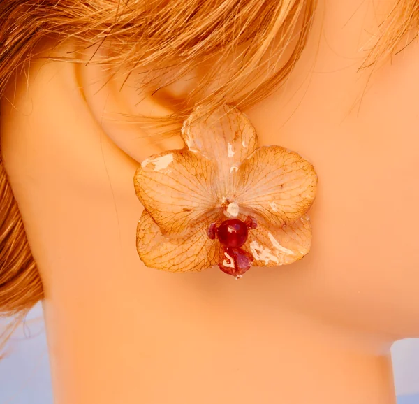 Pendientes "Flor de Orquídea" con Granate